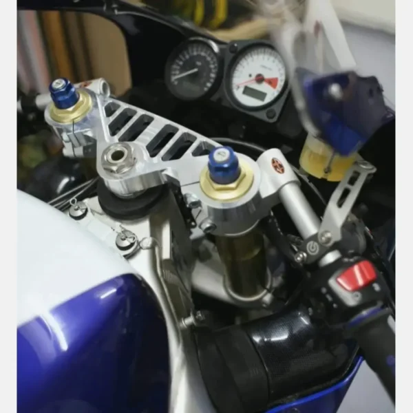 Suzuki Road Track Raceyokes
